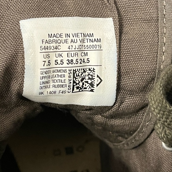 Leather converse woman’s size 7.5 - Picture 2 of 5